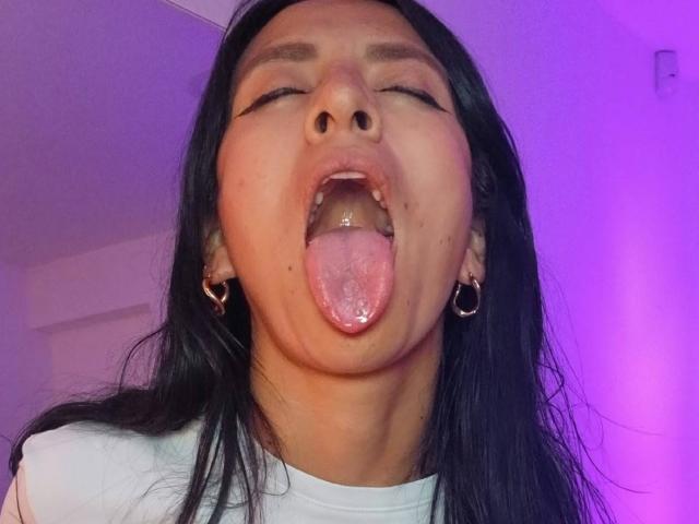 ZarayFeet - Live porn &amp; sex cam - 30694892