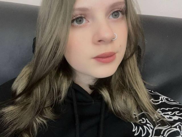 FallenAngelia - Live porn &amp; sex cam - 30695981