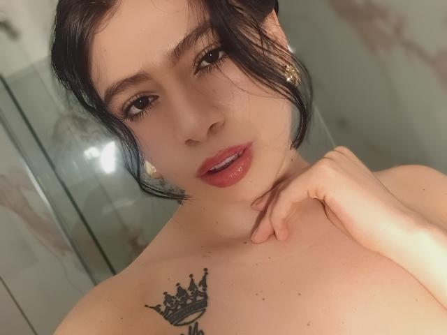 LindaMancini - Live sexe cam - 30696095