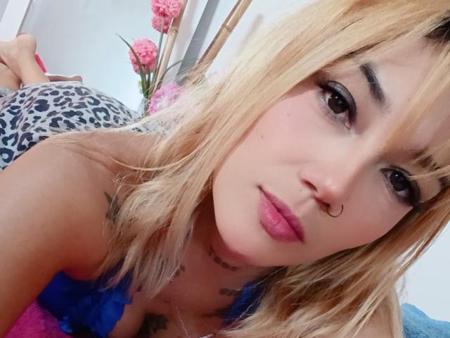 Veroo69 - Live sex cam - 30697127