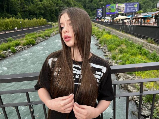 BetseySchwiebert - сексуальная веб-камера в реальном времени - 30699035