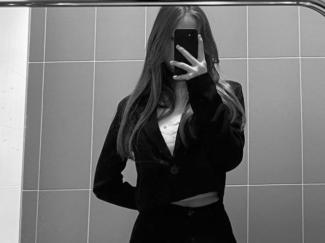 LanieDistel - Sexe cam en vivo - 30699740