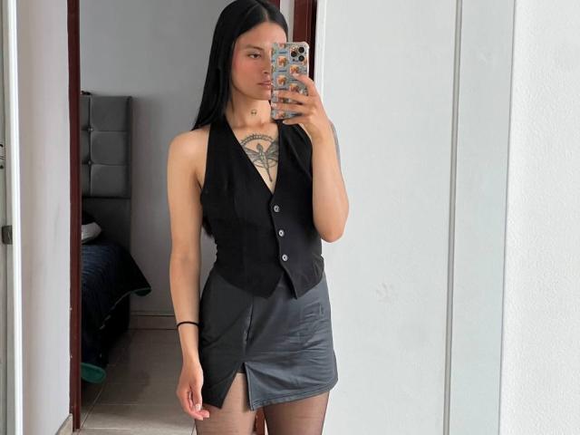 NiaWhitee - Live porn &amp; sex cam - 30700352