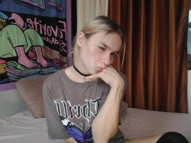 IceBenz - Live Sex Cam - 30700871