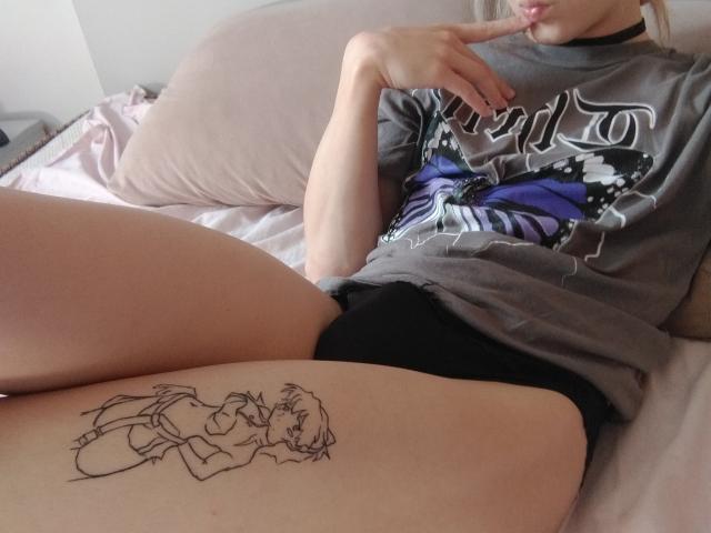 IceBenz - Live Sex Cam - 30700886