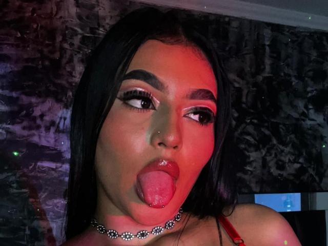 MaloryRouge - Live porn &amp; sex cam - 30701381