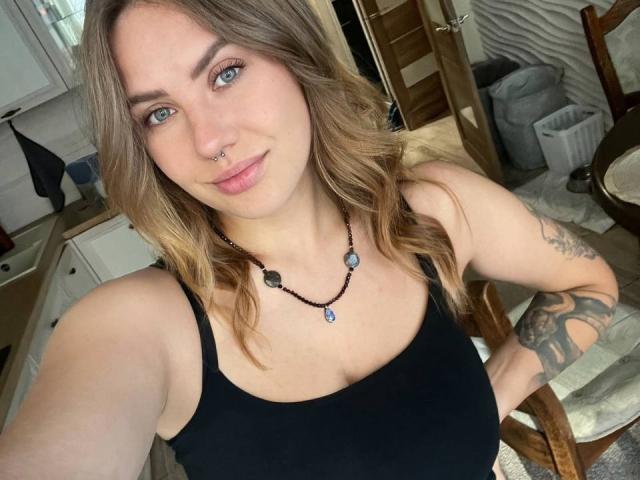 BettyLuv - Live porn &amp; sex cam - 30702419