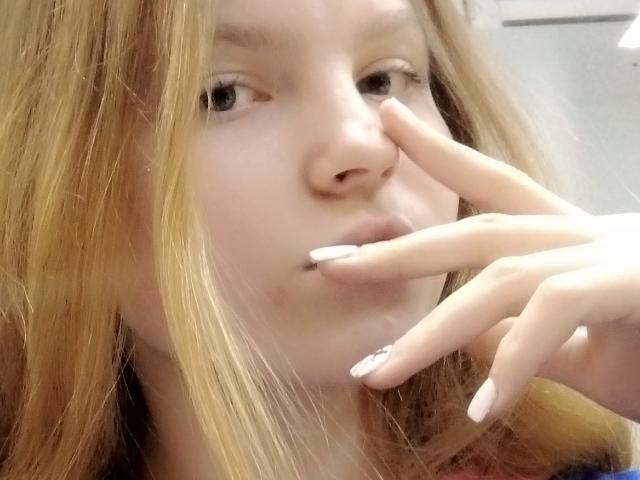 MaximaLasley - Élő pornó és szexkamera - 30703721