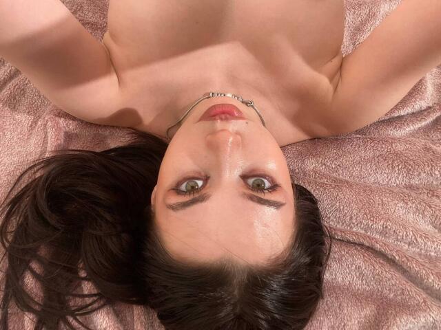 GwenOnline - Live porn &amp; sex cam - 30706175