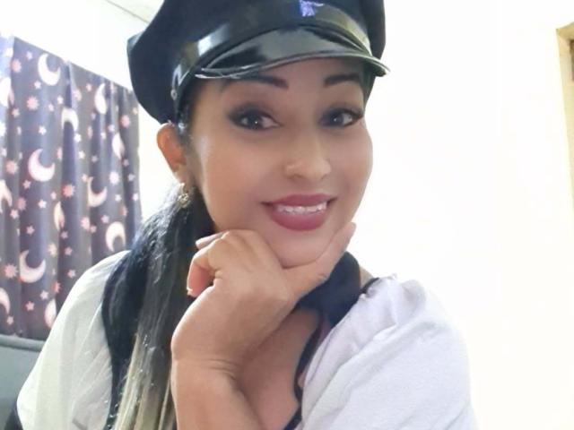 PielcanelaForU - Sexe cam en vivo - 30710324