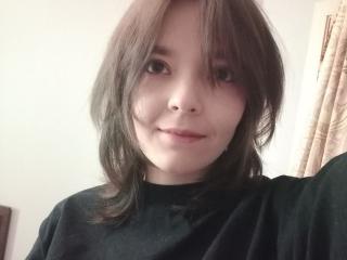 LinaMuller Live Chat on XLoveCam