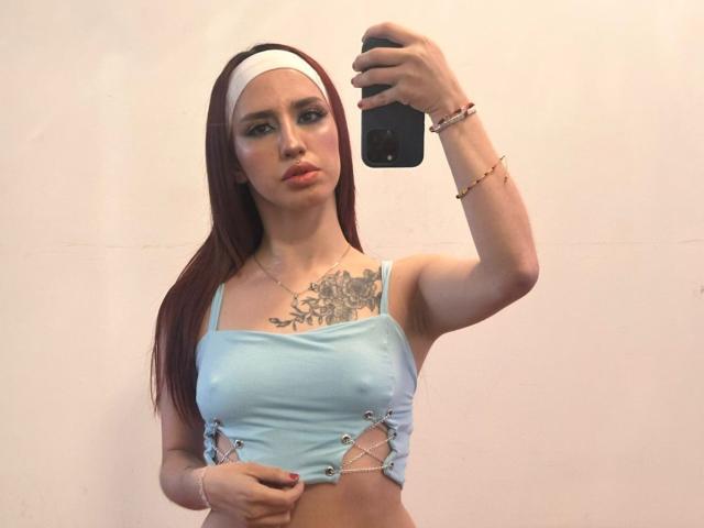 ElodieRoussee - Sexe cam en vivo - 30710825