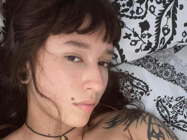 JuliethCourtouis - Live porno og sexkamera - 30712343