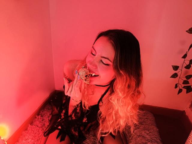 AlanisBlanc - Sexe cam en vivo - 30715370