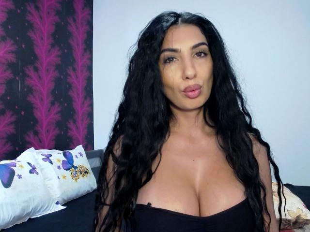 BrunetteBabe69 - Live porn &amp; sex cam - 30718199