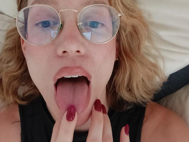 MissFrenchy - Live porn &amp; sex cam - 30718559