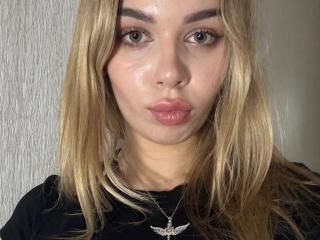 KylaHemeke Live Chat on XLoveCam