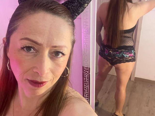 GianineLarose - Live porn &amp; sex cam - 30724226