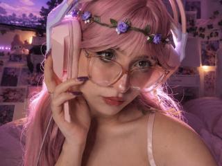 ViviCute Live Chat on XLoveCam