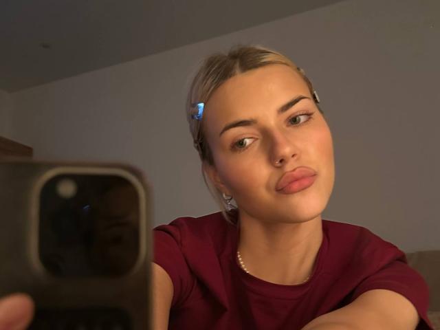 ArnettaNazario - Sexe cam en vivo - 30732059