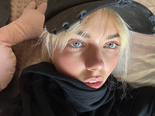ArnettaNazario - Live porn &amp; sex cam - 30732092