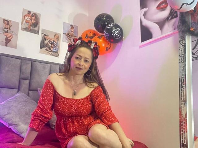 GianineLarose - сексуальная веб-камера в реальном времени - 30732554