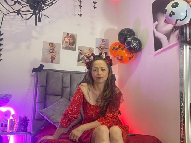 GianineLarose - ライブポルノ&amp;セックスカム - 30732557