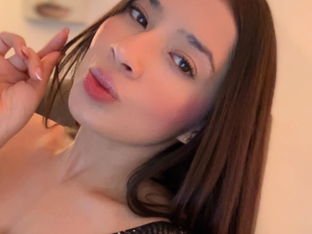 EmmaLombardi - Live porn &amp; sex cam - 30734897