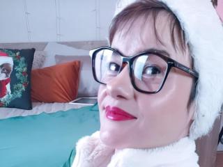 FrancaisePhoenix Live Chat on XLoveCam