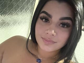 AntonellaBellas Live Chat on XLoveCam