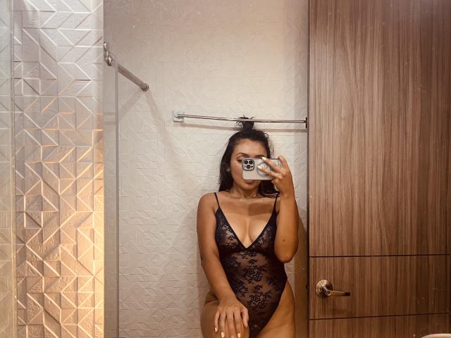 AmeliRoux - сексуальная веб-камера в реальном времени - 30739592