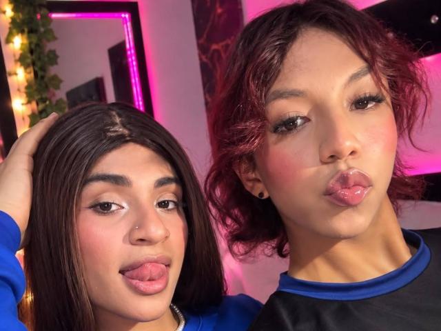 AndreyaAndDarianny - Live Sex Cam - 30744905