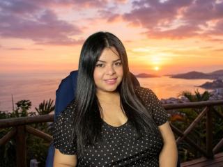 Live Chat with CandyValentine on XLoveCam