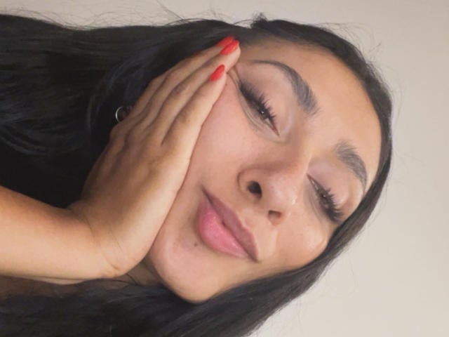 AmeliRoux - Live sex cam - 30747533