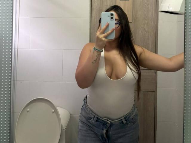 MadeleynRouse - Live sex cam - 30748043