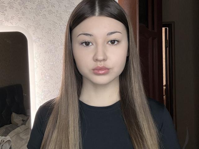 JunkoRovere - Élő pornó és szexkamera - 30751847
