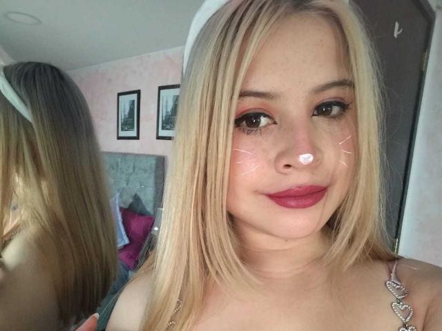 MelaniBecker - Live porn &amp; sex cam - 30755837