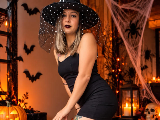 ArianaBlonde - Sexe cam en vivo - 30775001