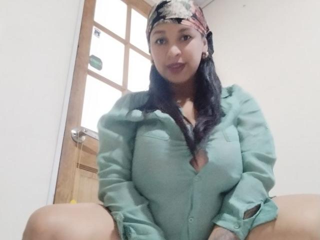 ZoehFerraro - Live Sex Cam - 30775406