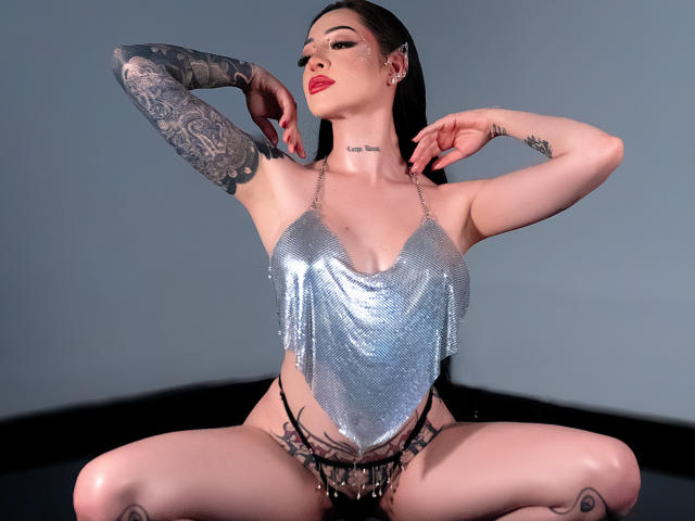 AlesandraLovi - Live porn &amp; sex cam - 30775895