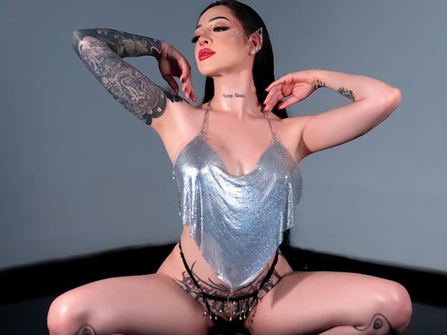 AlesandraLovi - Live porn &amp; sex cam - 30775895