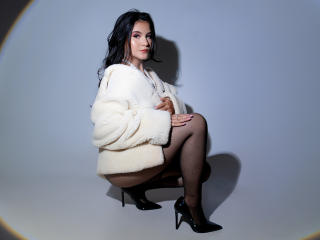 Live Chat with VelisseNoir on XLoveCam