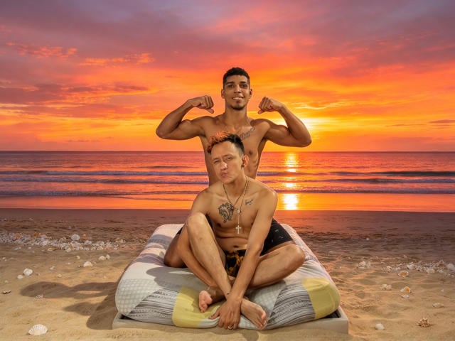 SantiagoAndLuke - Live Sex Cam - 30779564