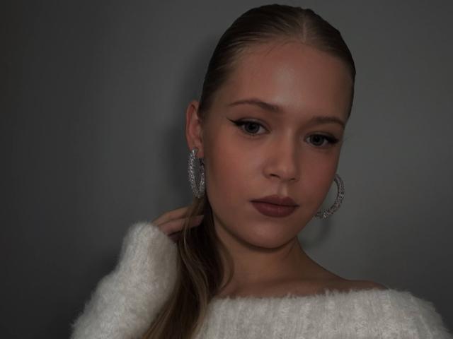 LillianaWhang - Live porn &amp; sex cam - 30780869