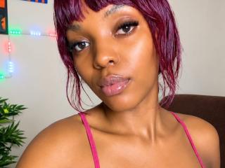 Melssa Live Chat on XLoveCam