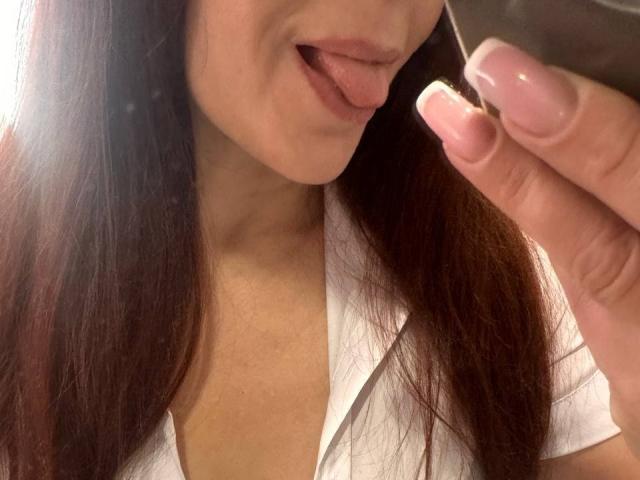 AlexisLovelyy - Sexe cam en vivo - 30781217