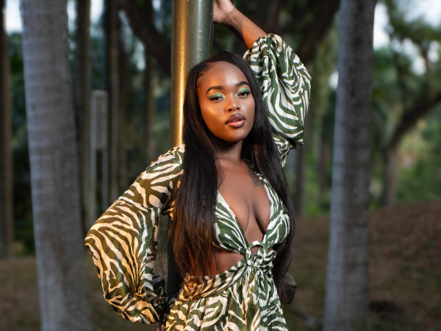 ZenyaEbony - Live porn &amp; sex cam - 30781712