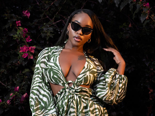 ZenyaEbony - Live porn &amp; sex cam - 30781745