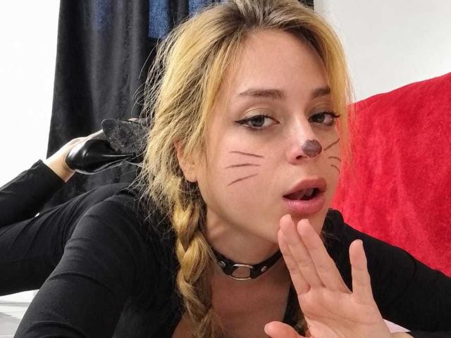 LyannaDifran - Live porn &amp; sex cam - 30786089