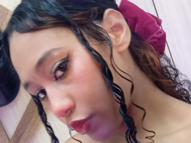 LovelyConnie - Live porn &amp; sex cam - 30786866
